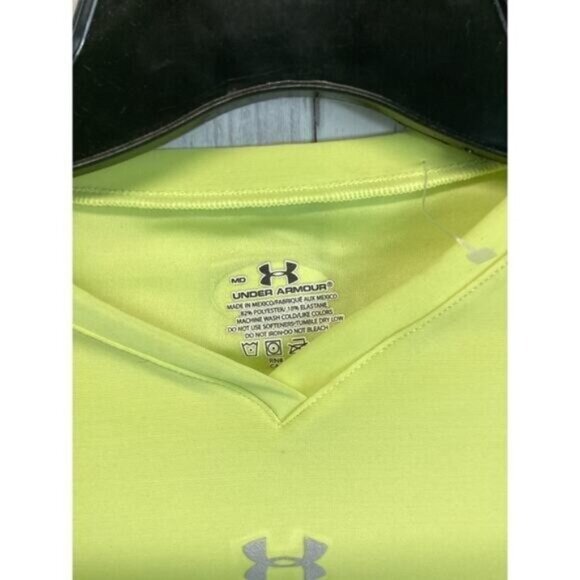 Grandpa mob wife clean girl office fairy core UNDER ARMOUR Short Sleeve Medium - Picture 2 of 4